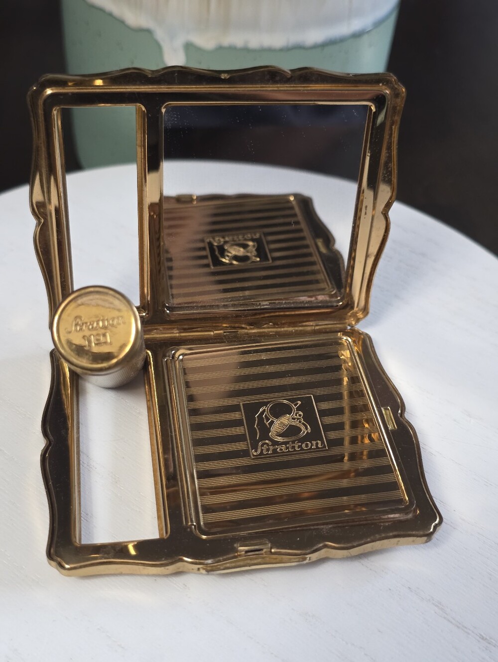 Vintage Stratton Empress Makeup Compact With In Tact Mirror And Lipstick Holder